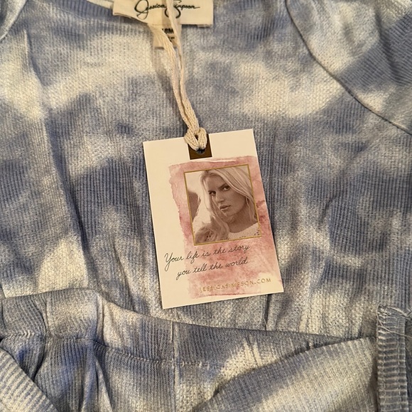 Jessica Simpson Baby Romper - Picture 2 of 2